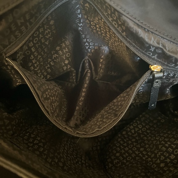 Kate Spade Black and Gold Crossbody Bag with Flap Design - Picture 6 of 13